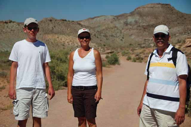 beginning the walk to Delicate Arch